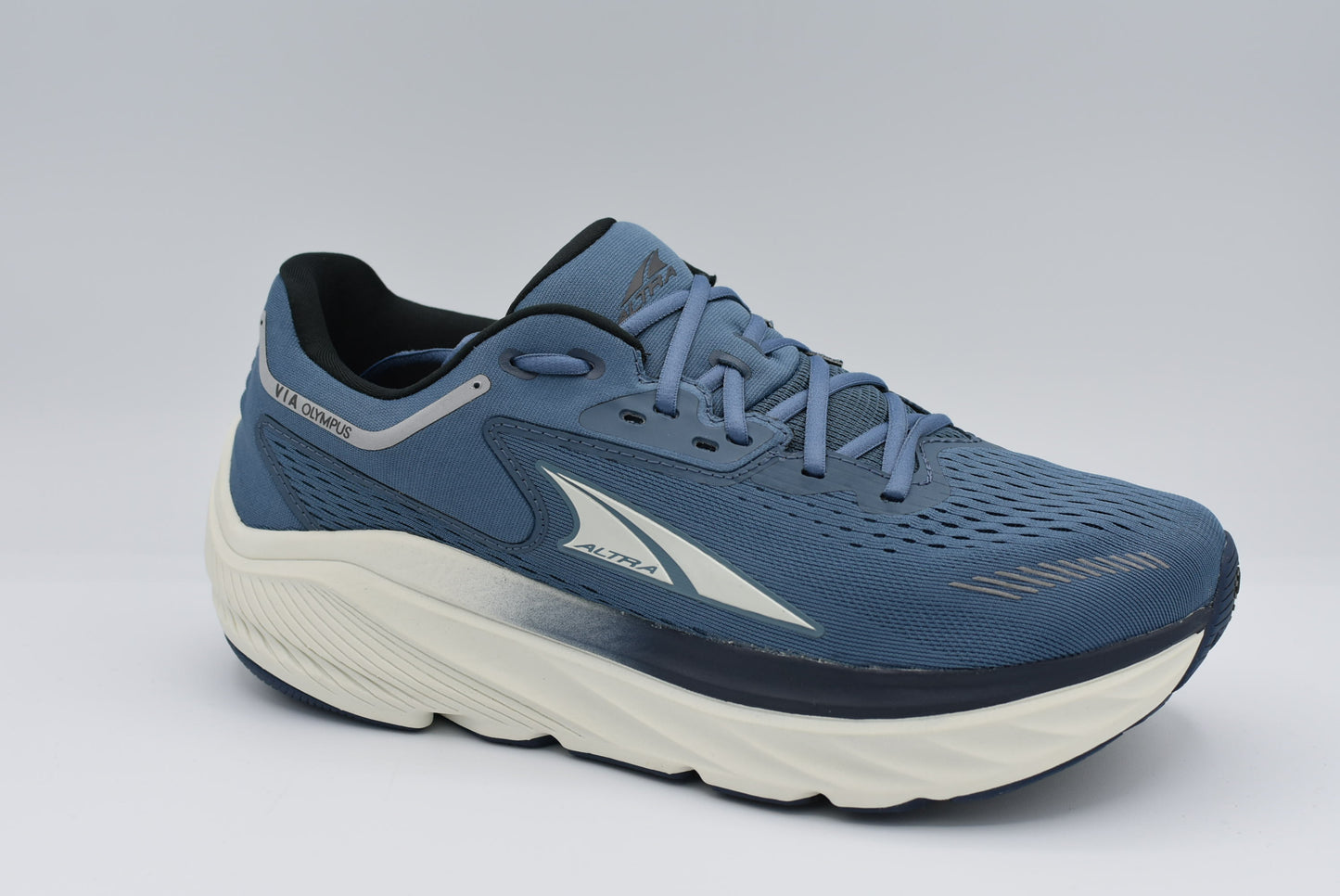 Altra Via Olympus M