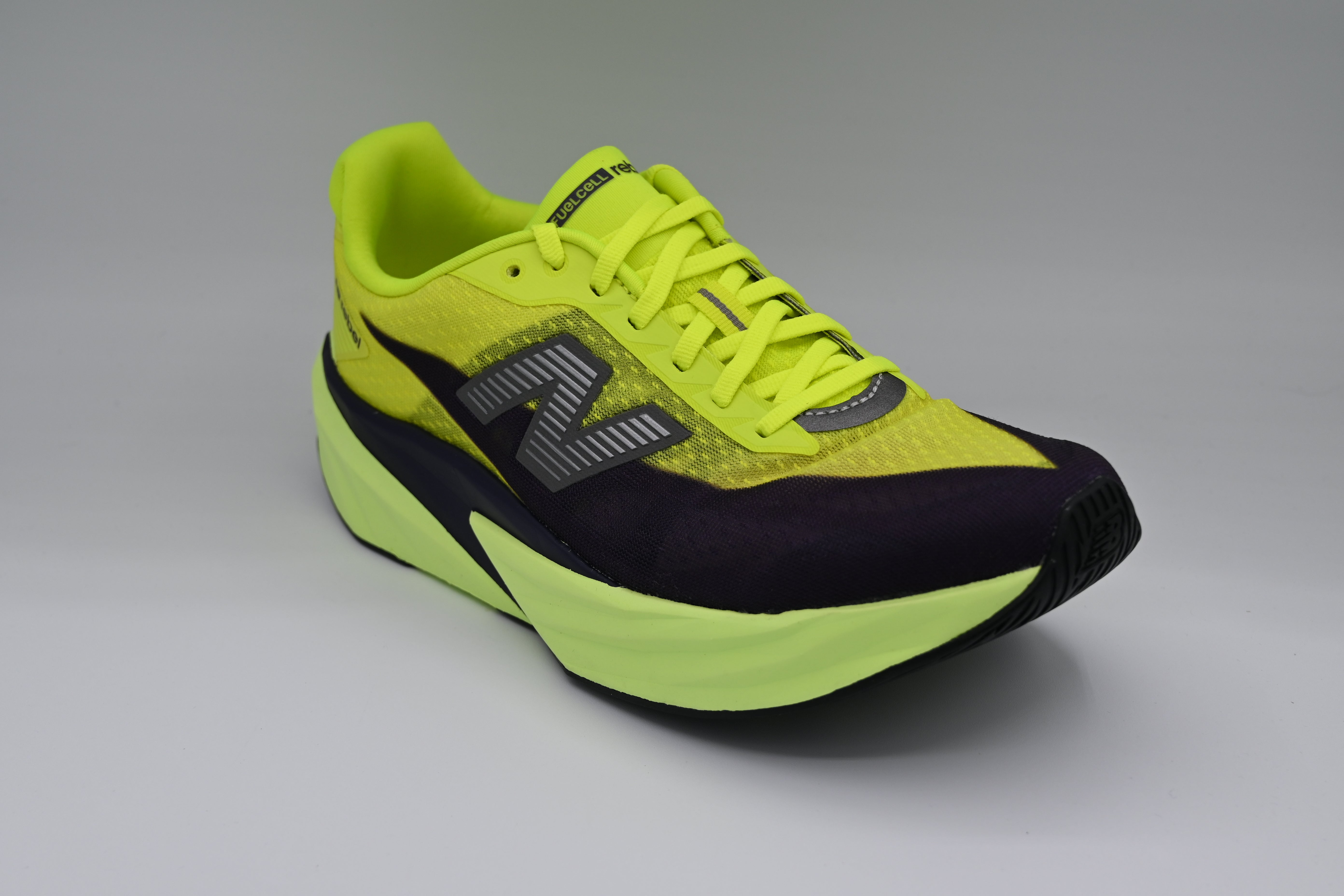 ニューバランス NEW BALANCE FuelCell Rebel V5 New Balance FuelCell Rebel v5 Men – Fast Trax Run & Ski Shop