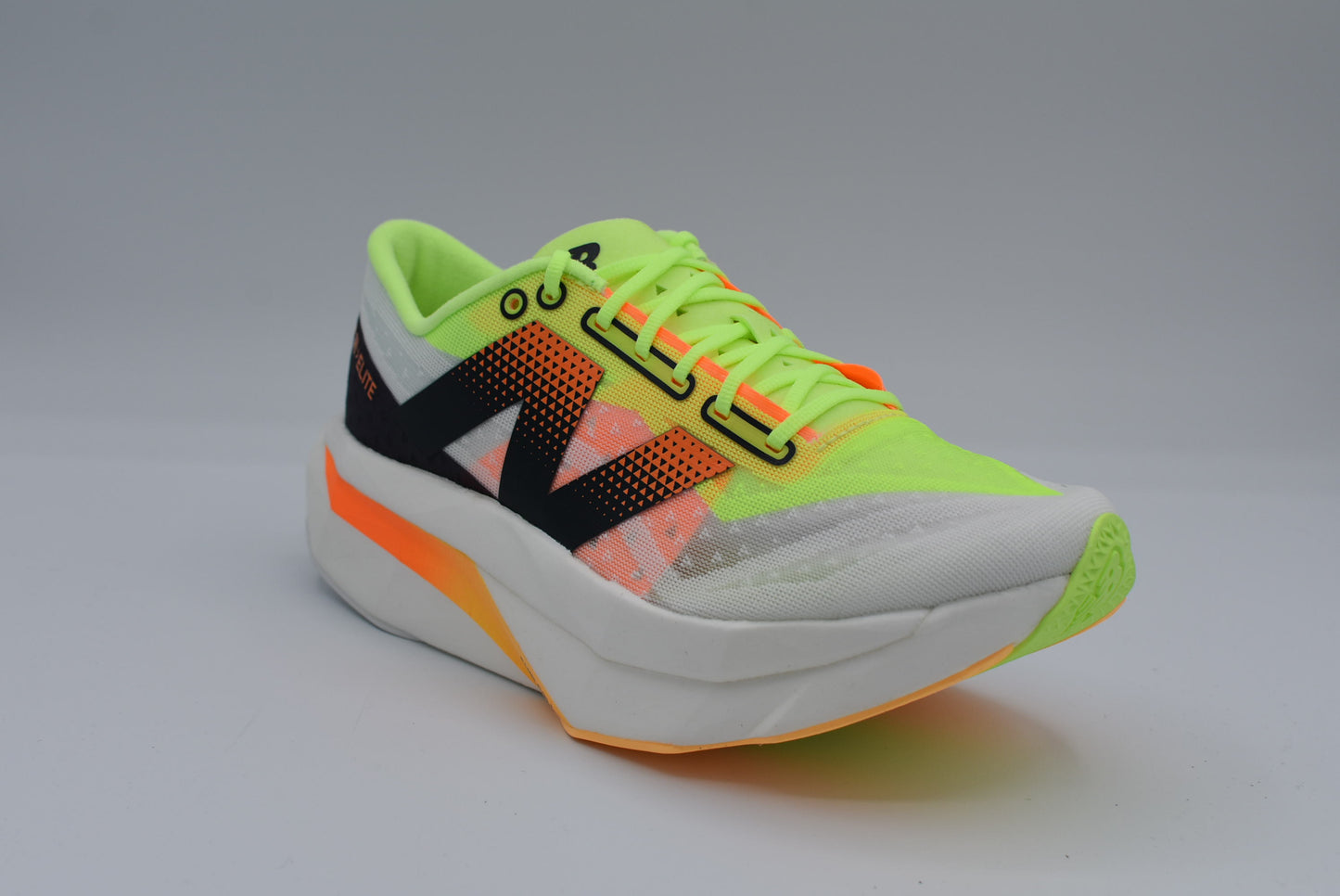 New Balance FuelCell SuperComp Elite v4 Men