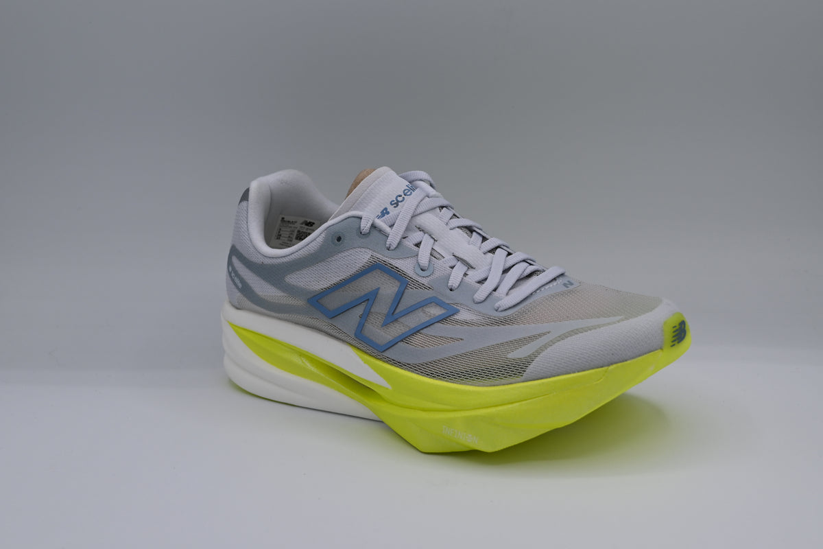 New Balance FC SC Elite v6 Women