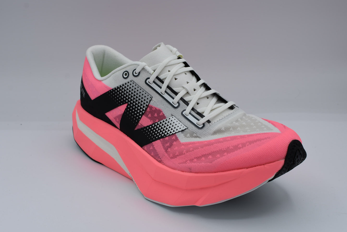 New Balance FuelCell SuperComp Elite v4 Men