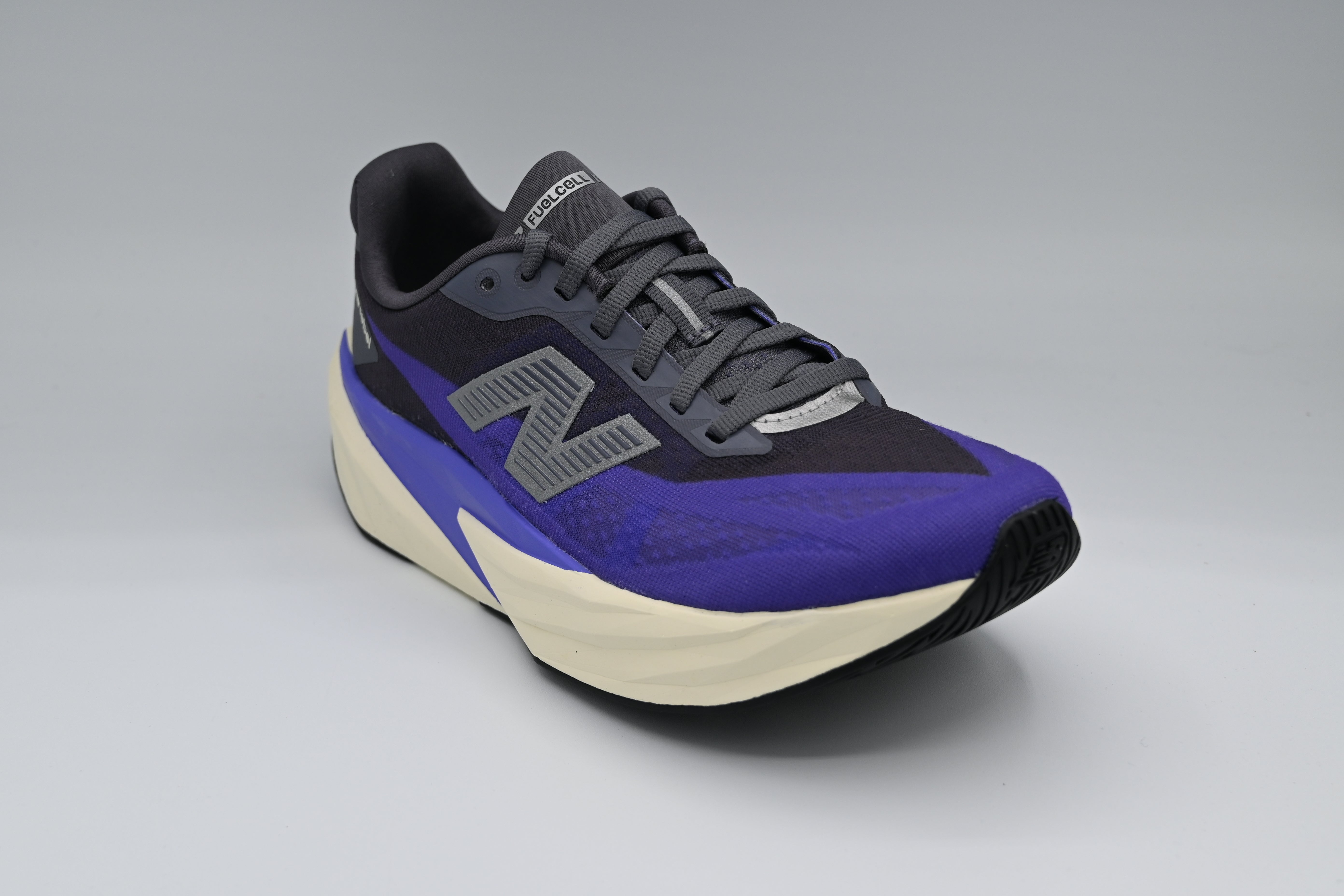 スパイク・シューズ New Balance FuelCell REBEL V5 New Balance FuelCell Rebel v5 Women – Fast Trax Run & Ski Shop